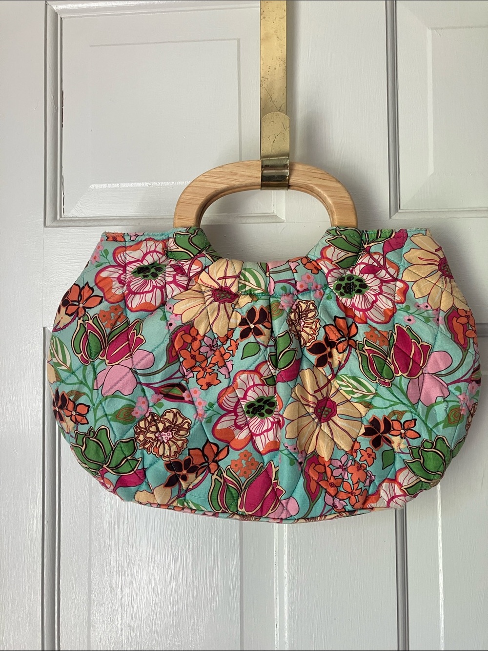 Vera Bradley Bermuda Bag Limited Edition Kelly Tropical Silk wood handles FLAWS